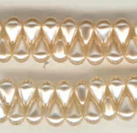 Czech Strung Pearls Horizontal 4/6mm Cream