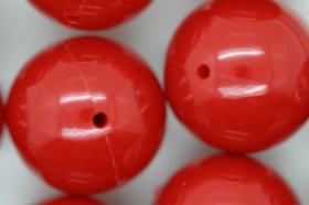 18mm Opaque Global Round; Red 25g (approx 8p)