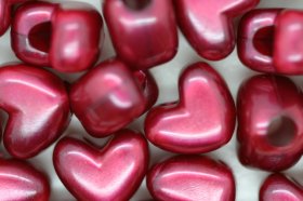 Vertical Heart Pearl; Red 250g (approx 470p)